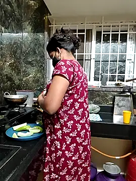 Tamil Shalini Lustyy online show from 12/19/25, 11:12