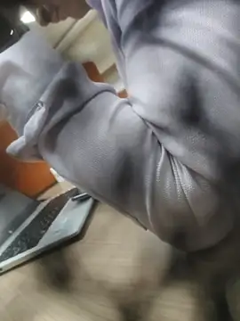 samee00721 online show from 04/06/26, 10:05