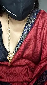 Snapshot of Mayuri77 chatting on 01/26/25, 09:18 Mayuri77 online show from 01/26/25, 09:18