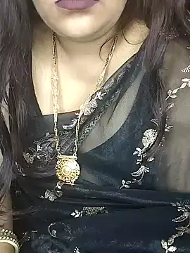 Snapshot of Mayuri77 chatting on 01/28/25, 04:50 Mayuri77 online show from 01/28/25, 04:50