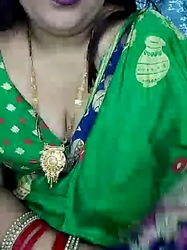 Snapshot of Mayuri77 chatting on 01/30/25, 06:13 Mayuri77 online show from 01/30/25, 06:13