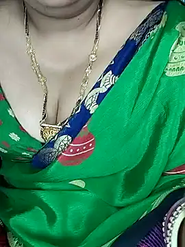 Snapshot of Mayuri77 chatting on 01/30/25, 07:37 Mayuri77 online show from 01/30/25, 07:37