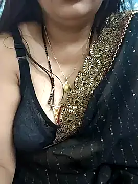 Snapshot of Mayuri77 chatting on 02/03/25, 07:07 Mayuri77 online show from 02/03/25, 07:07