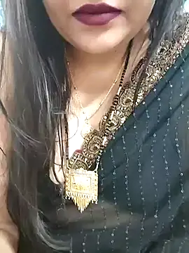 Snapshot of Mayuri77 chatting on 02/09/25, 06:01 Mayuri77 online show from 02/09/25, 06:01