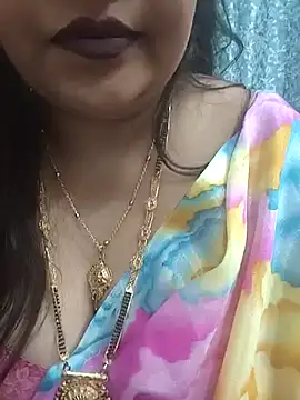 Snapshot of Mayuri77 chatting on 02/21/25, 05:09 Mayuri77 online show from 02/21/25, 05:09