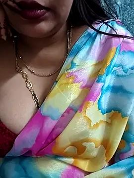 Snapshot of Mayuri77 chatting on 02/28/25, 08:28 Mayuri77 online show from 02/28/25, 08:28