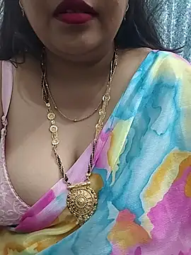 Snapshot of Mayuri77 chatting on 03/01/25, 06:46 Mayuri77 online show from 03/01/25, 06:46