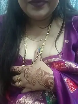 Snapshot of Mayuri77 chatting on 03/02/25, 06:40 Mayuri77 online show from 03/02/25, 06:40