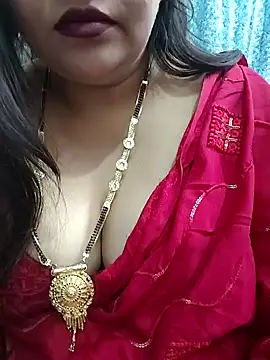 Snapshot of Mayuri77 chatting on 03/04/25, 12:44 Mayuri77 online show from 03/04/25, 12:44