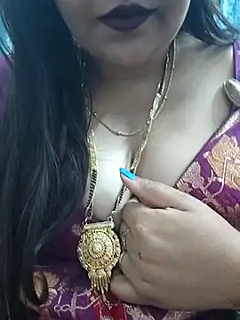 Snapshot of Mayuri77 chatting on 03/05/25, 05:29 Mayuri77 online show from 03/05/25, 05:29