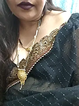 Snapshot of Mayuri77 chatting on 03/10/25, 06:23 Mayuri77 online show from 03/10/25, 06:23