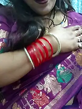 Snapshot of Mayuri77 chatting on 03/11/25, 06:00 Mayuri77 online show from 03/11/25, 06:00