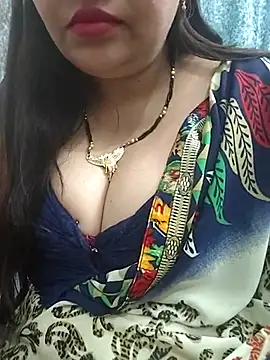 Snapshot of Mayuri77 chatting on 03/13/25, 03:11 Mayuri77 online show from 03/13/25, 03:11