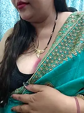 Snapshot of Mayuri77 chatting on 03/14/25, 04:51 Mayuri77 online show from 03/14/25, 04:51