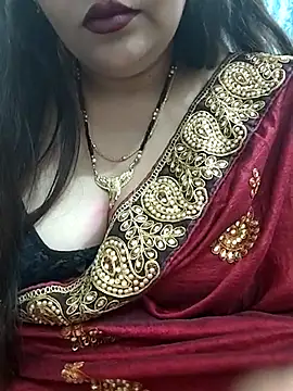 Snapshot of Mayuri77 chatting on 03/15/25, 04:10 Mayuri77 online show from 03/15/25, 04:10