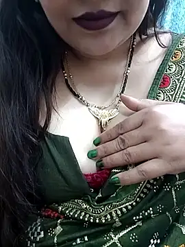 Snapshot of Mayuri77 chatting on 03/19/25, 05:17 Mayuri77 online show from 03/19/25, 05:17