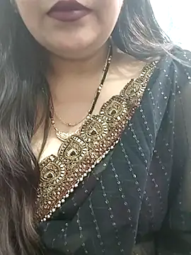 Snapshot of Mayuri77 chatting on 03/22/25, 05:17 Mayuri77 online show from 03/22/25, 05:17