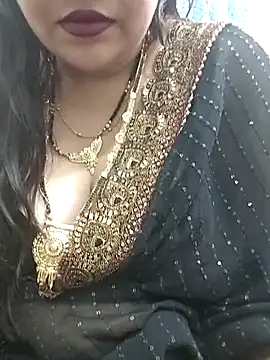 Snapshot of Mayuri77 chatting on 03/22/25, 04:37 Mayuri77 online show from 03/22/25, 04:37