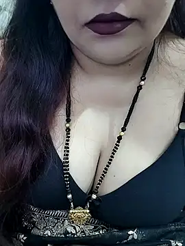 Snapshot of Mayuri77 chatting on 09/12/25, 09:53 Mayuri77 online show from 09/12/25, 09:53