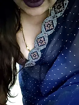 Snapshot of Mayuri77 chatting on 10/25/25, 08:55 Mayuri77 online show from 10/25/25, 08:55