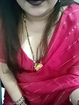 Snapshot of Mayuri77 chatting on 10/26/25, 08:42 Mayuri77 online show from 10/26/25, 08:42