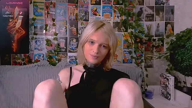 Simona Rain online show from 10/30/25, 11:49