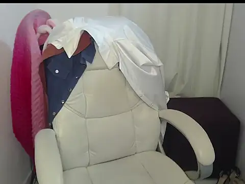 Xileny-Halliwey online show from 01/25/25, 11:13