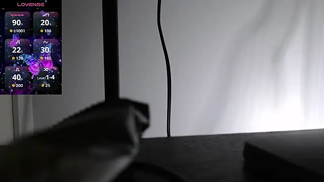 Xileny-Halliwey online show from 12/01/25, 02:33