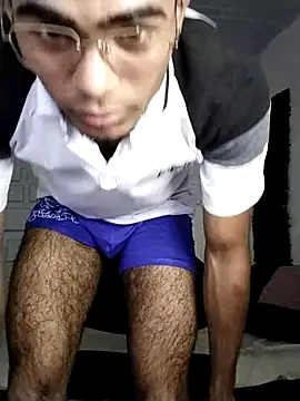 Snapshot of alessandro_2005 chatting on 12/05/24, 11:18 alessandro 2005 online show from 12/05/24, 11:18