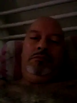Snapshot of Juan_45 chatting on 06/28/26, 02:45 Juan 45 online show from 06/28/26, 02:45