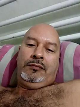 Snapshot of Juan_45 chatting on 07/02/26, 03:45 Juan 45 online show from 07/02/26, 03:45
