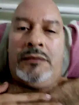 Snapshot of Juan_45 chatting on 07/05/26, 02:29 Juan 45 online show from 07/05/26, 02:29