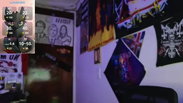 Snapshot of Darkness_jones_ chatting on 12/10/24, 01:11 Darkness jones online show from 12/10/24, 01:11