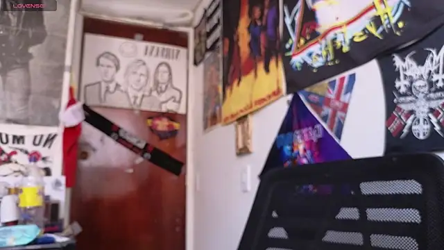 Snapshot of Darkness_jones_ chatting on 12/12/24, 06:53 Darkness jones online show from 12/12/24, 06:53