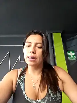 LIZ-06  online show from 03/04/25, 12:22