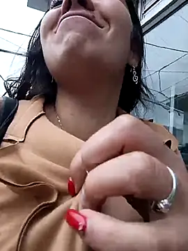 LIZ-06  online show from 03/11/25, 03:23