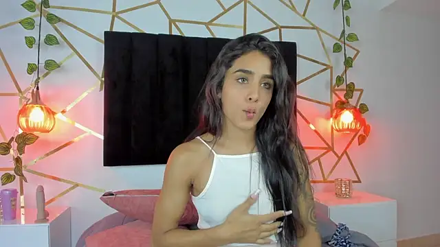 Snapshot of Ambeer_Rousess chatting on 03/22/25, 02:59 Ambeer Rousess online show from 03/22/25, 02:59