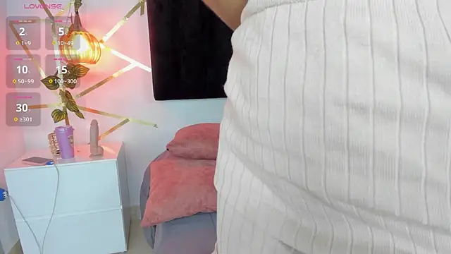 Snapshot of Ambeer_Rousess chatting on 03/22/25, 06:00 Ambeer Rousess online show from 03/22/25, 06:00