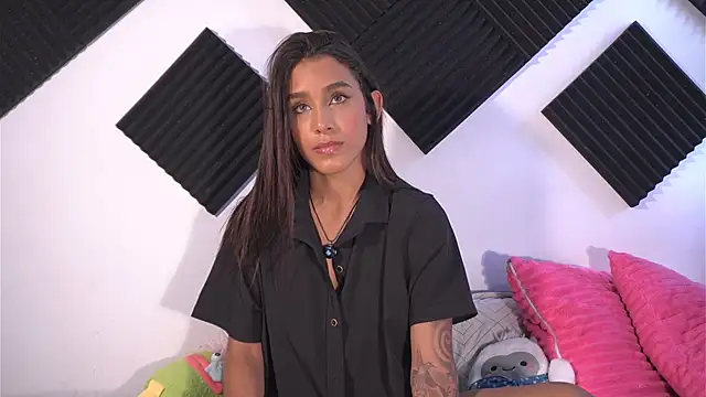 Snapshot of Ambeer_Rousess chatting on 12/14/25, 08:35 Ambeer Rousess online show from 12/14/25, 08:35