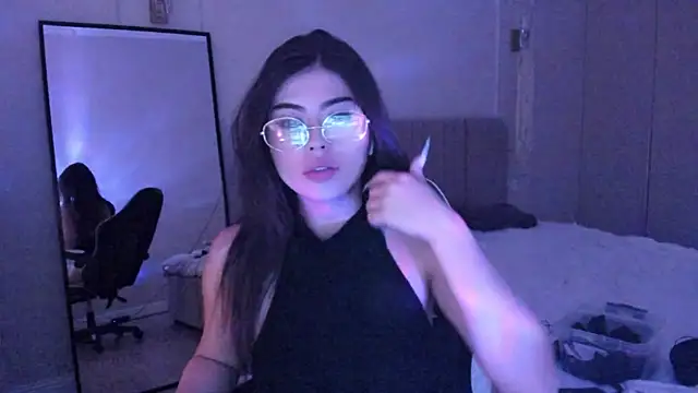 may mia online show from 01/08/26, 04:15