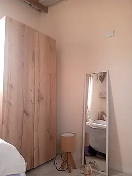 sofiaVelez01 online show from 12/11/24, 02:54