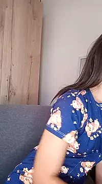 sofiaVelez01 online show from 12/28/24, 07:01