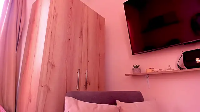 sofiaVelez01 online show from 06/01/26, 04:41