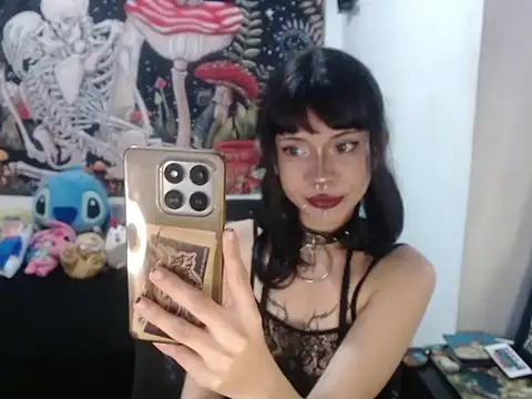 hachi kitty online show from 04/11/26, 01:10