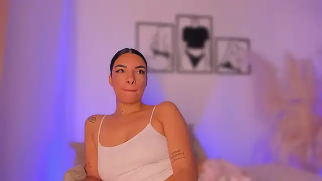 777AylinZ online show from 04/14/26, 12:00