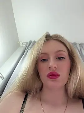 Snapshot of CaseyCumFace chatting on 06/14/26, 09:50 CaseyCumFace online show from 06/14/26, 09:50