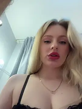 Snapshot of CaseyCumFace chatting on 06/15/26, 07:38 CaseyCumFace online show from 06/15/26, 07:38