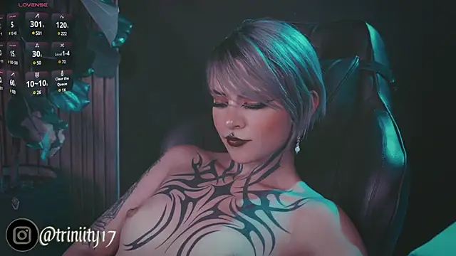 Snapshot of Trinity___s chatting on 01/27/25, 05:25 Trinity s online show from 01/27/25, 05:25