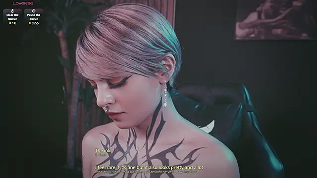 Snapshot of Trinity___s chatting on 02/07/25, 04:37 Trinity s online show from 02/07/25, 04:37