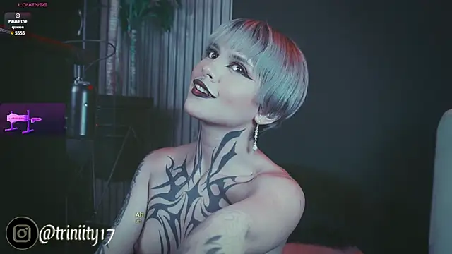 Snapshot of Trinity___s chatting on 02/10/25, 09:36 Trinity s online show from 02/10/25, 09:36